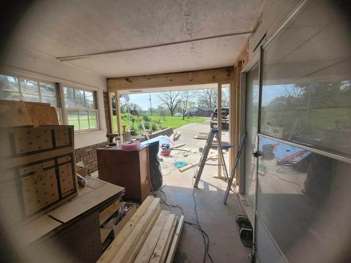 Air movers and dehumidifier for Water Mitigation Services in Church Hill